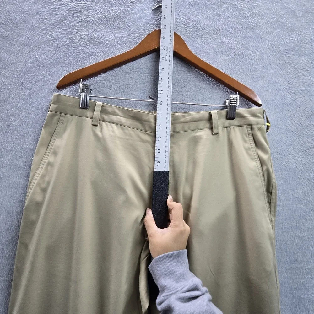 Nike Golf Men Pants 35X30 Beige Chino Dri-Fit Golf Performance Logo 28